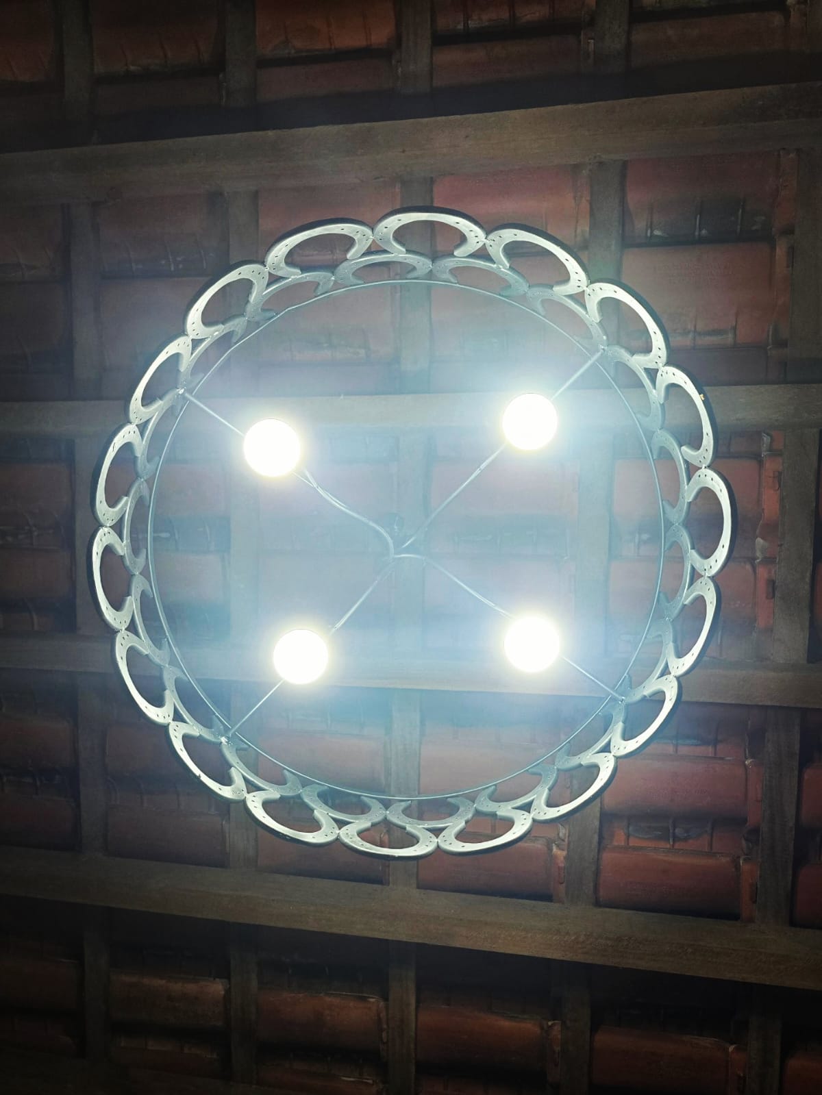 Lustre Bruto 60cm c/ 4 lâmpadas